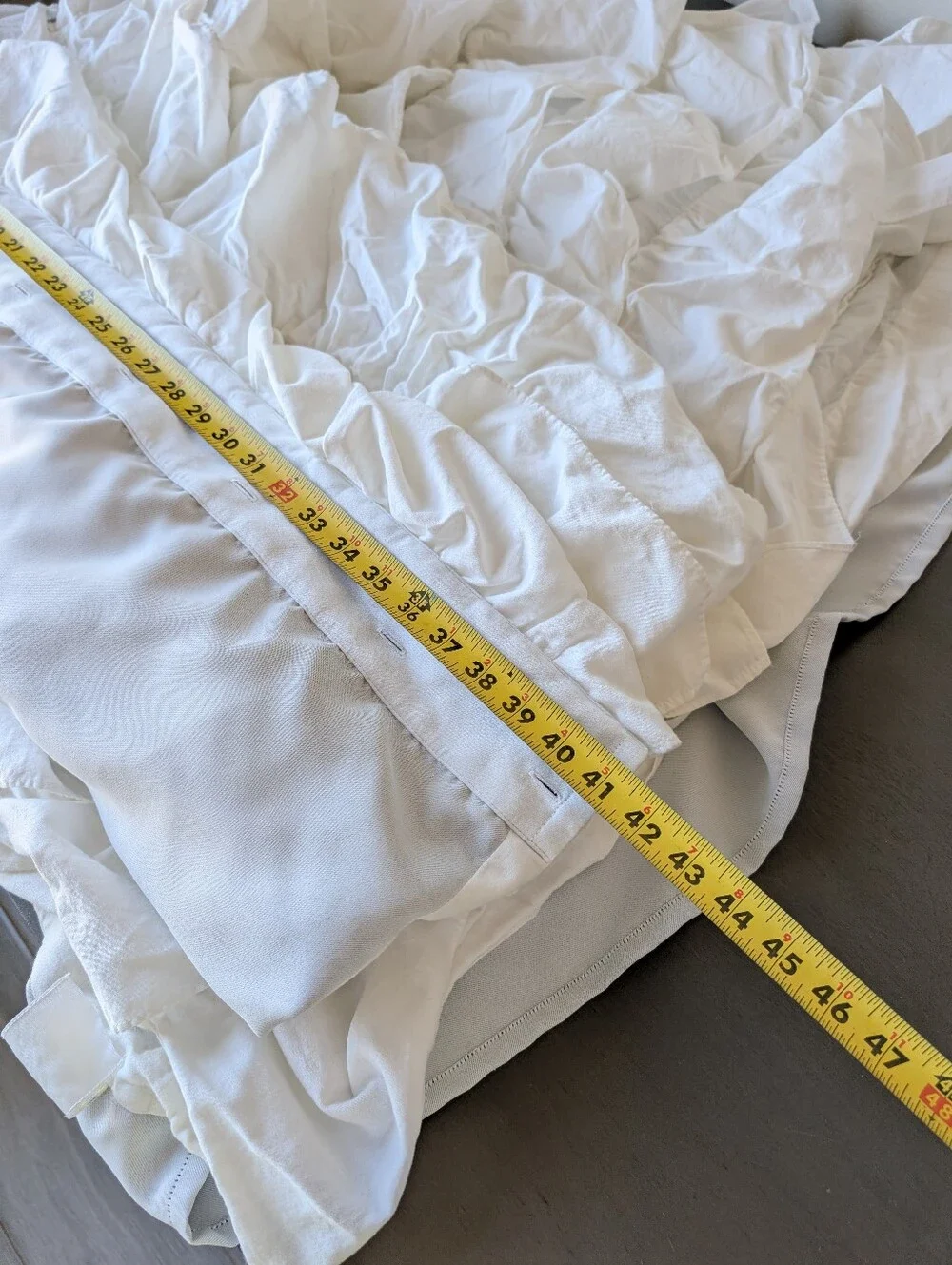 1 Pottery Barn Kids Off White Ruffled Tiered Curtain Cotton Size 56.5